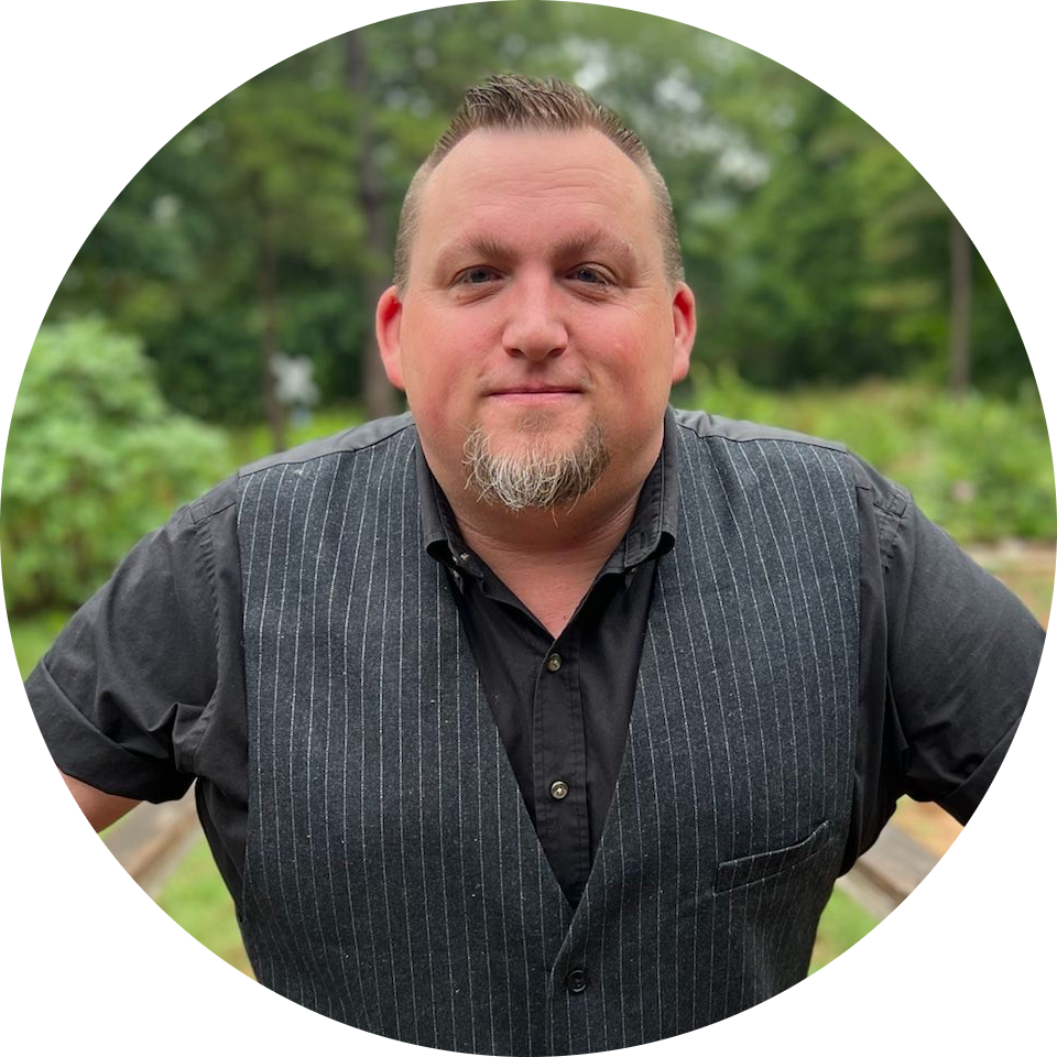 Lee Smith Head shot